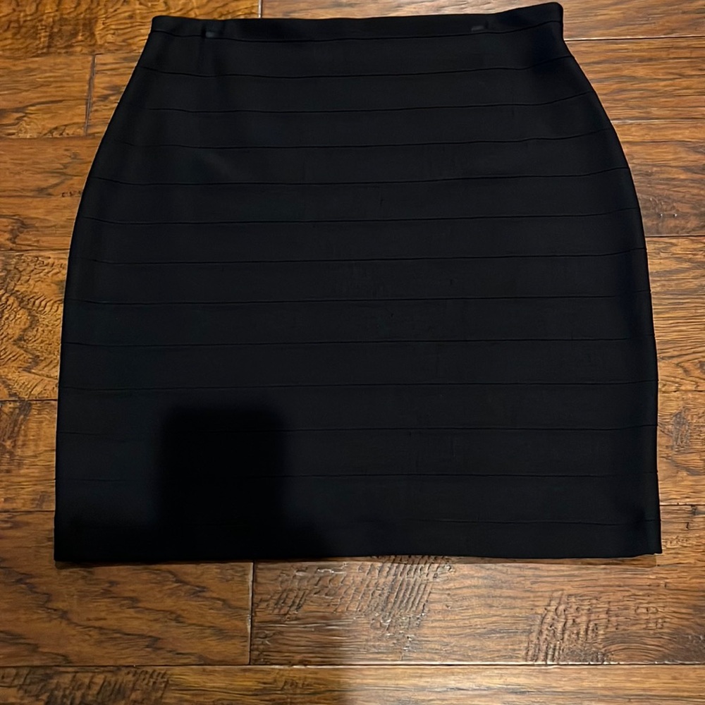 Joseph Ribkoff Black Pencil Skirt
